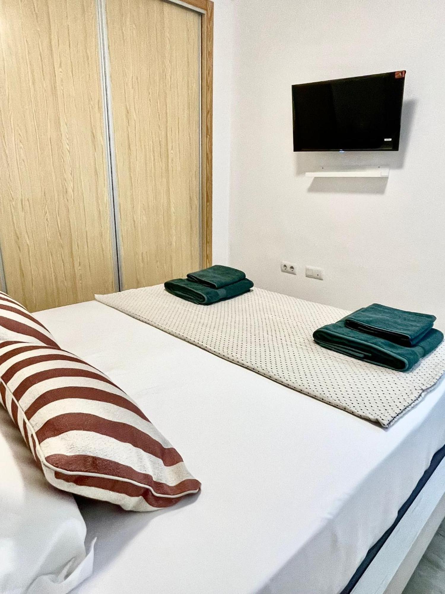 Apartamentos Familiares Puerto Nova Cartagena Eksteriør billede